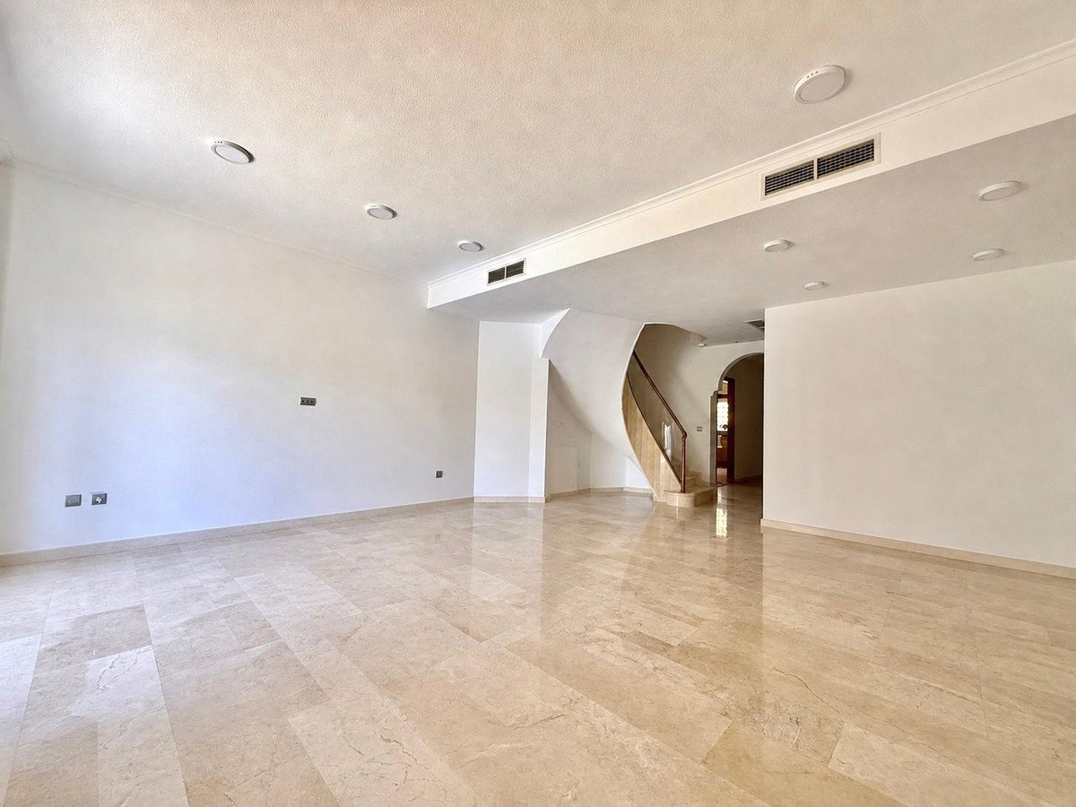 4 Bed Ground Floor Apartment in Torremolinos