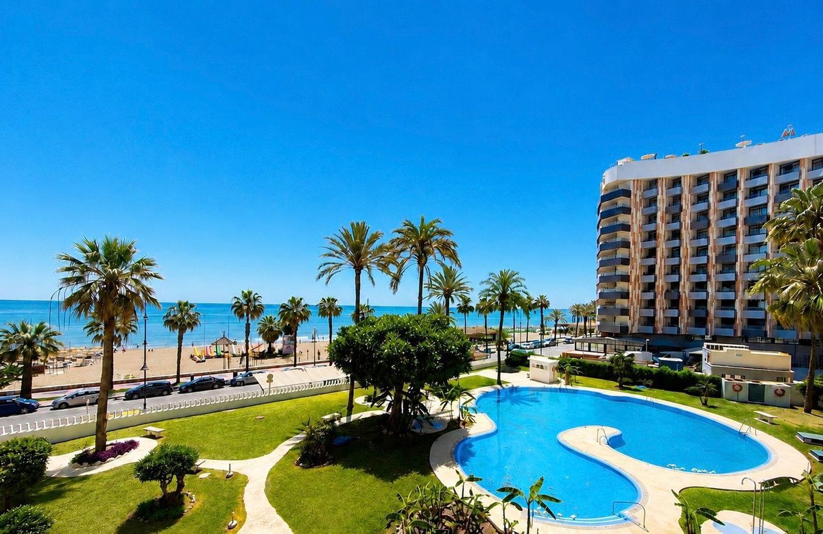4 Bed Ground Floor Apartment in Torremolinos