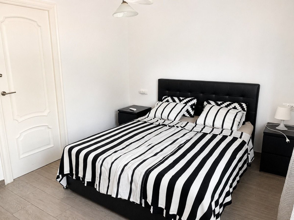 4 Bed Detached Villa in La Zenia