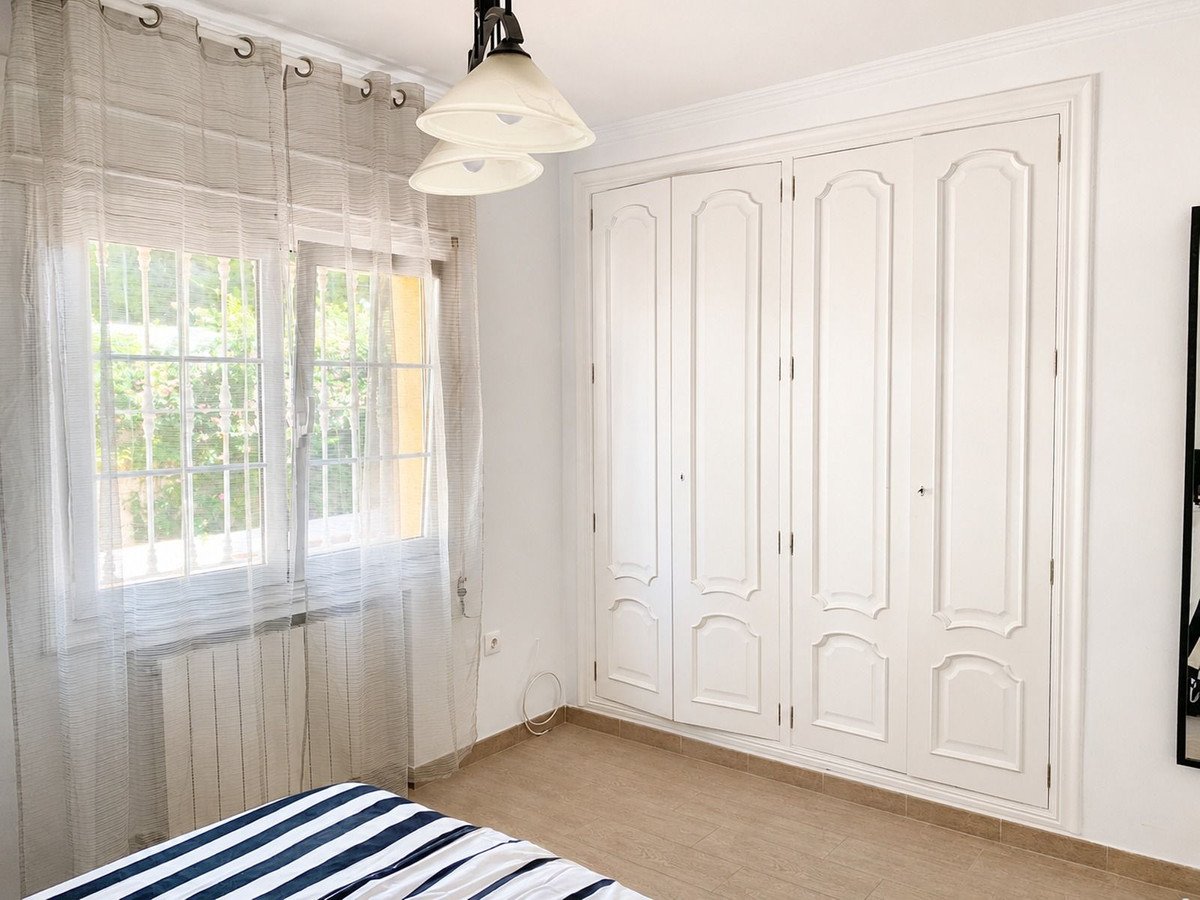 4 Bed Detached Villa in La Zenia