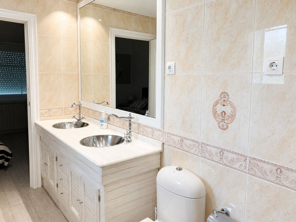4 Bed Detached Villa in La Zenia