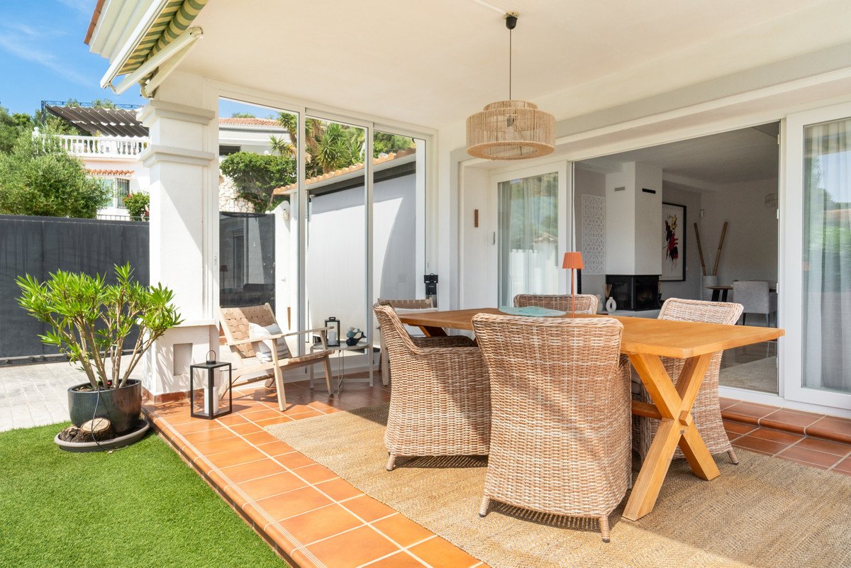 4 Bed Detached Villa in Cerros del Aguila