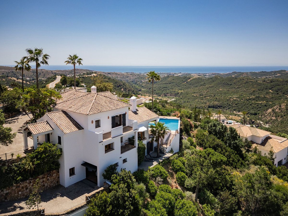 5 Bed Detached Villa in Benahavís