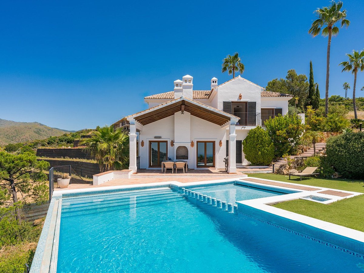 5 Bed Detached Villa in Benahavís