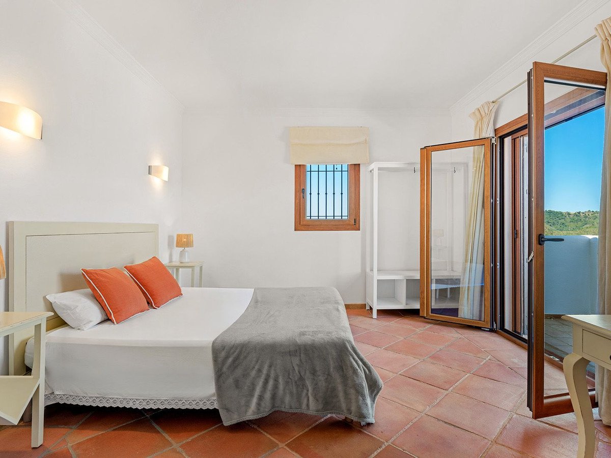 5 Bed Detached Villa in Benahavís