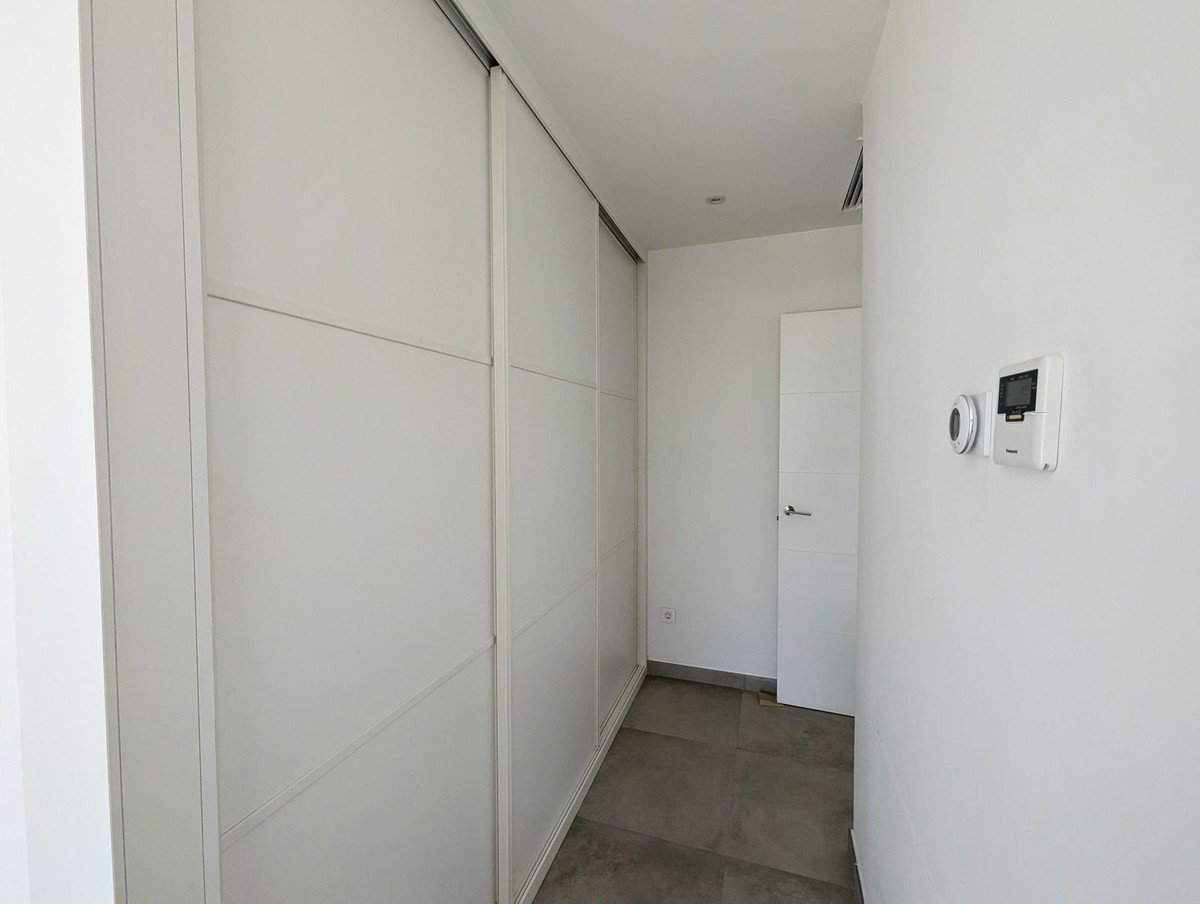 3 Bed Detached Villa in Artola
