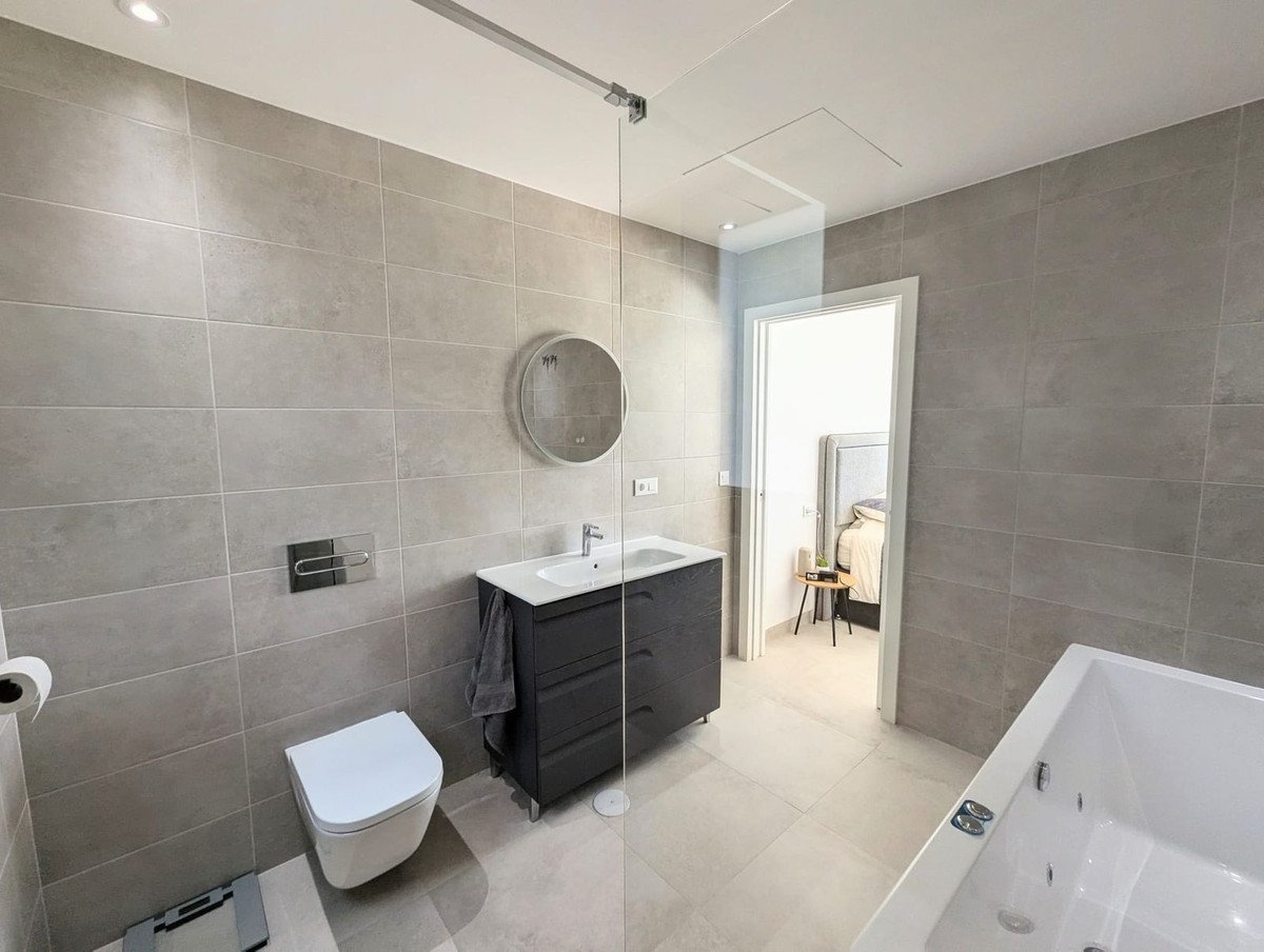 3 Bed Detached Villa in Artola