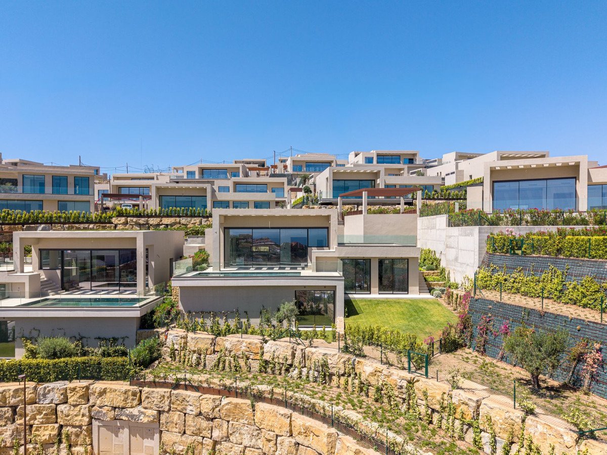 3 Bed Detached Villa in Benahavís