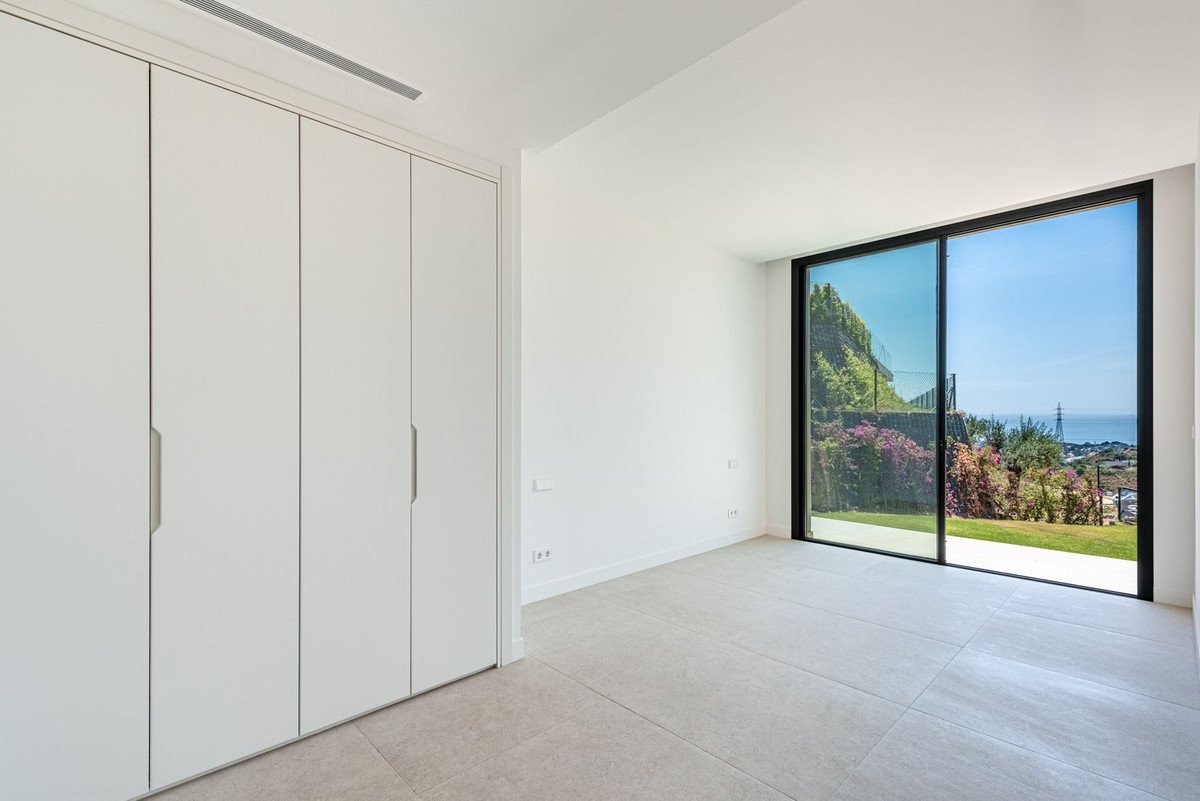 3 Bed Detached Villa in Benahavís