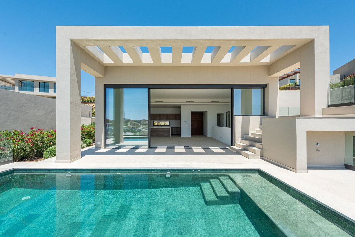 3 Bed Detached Villa in Benahavís