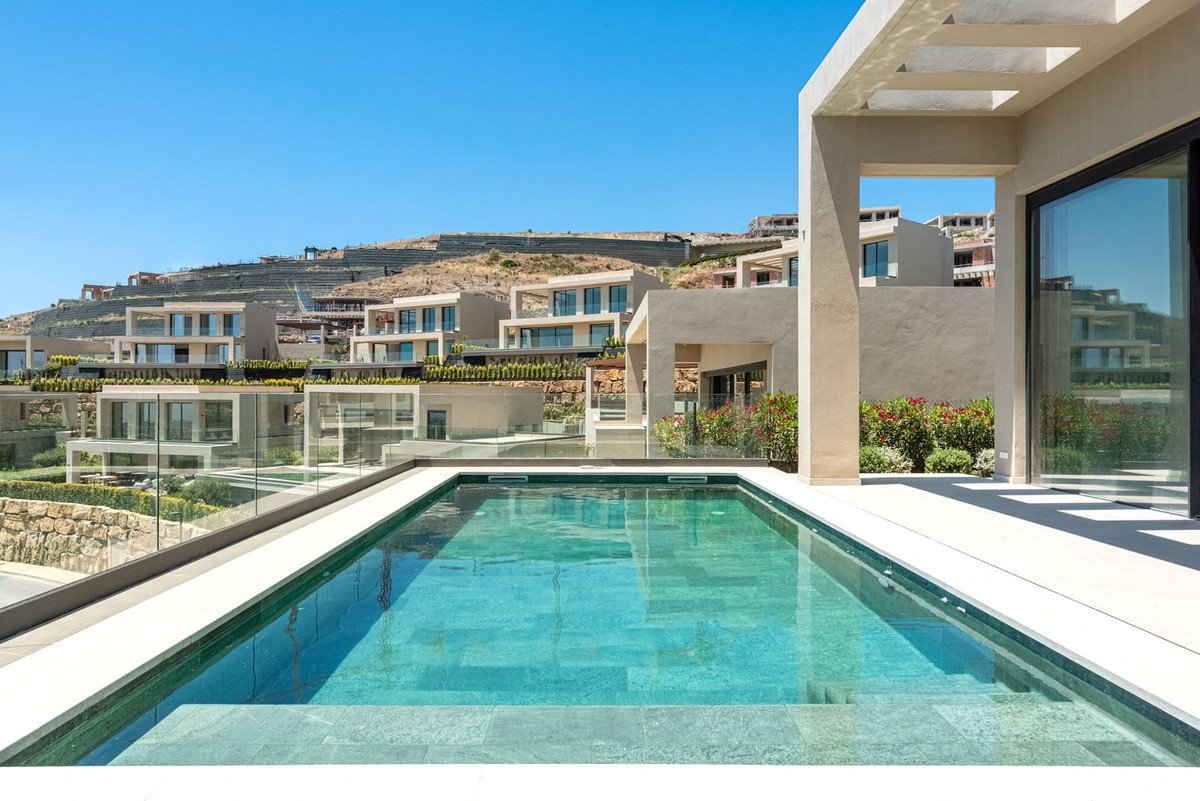 3 Bed Detached Villa in Benahavís