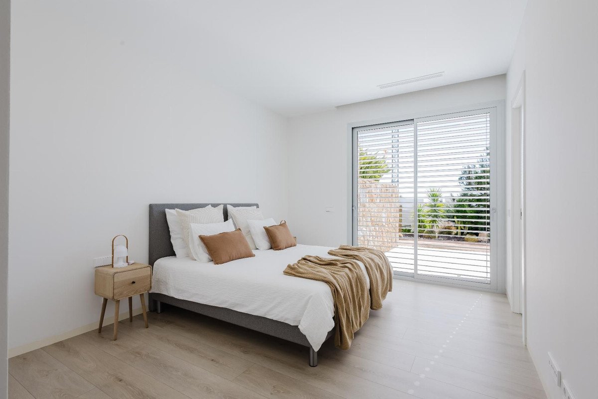 5 Bed Detached Villa in Las Colinas Golf