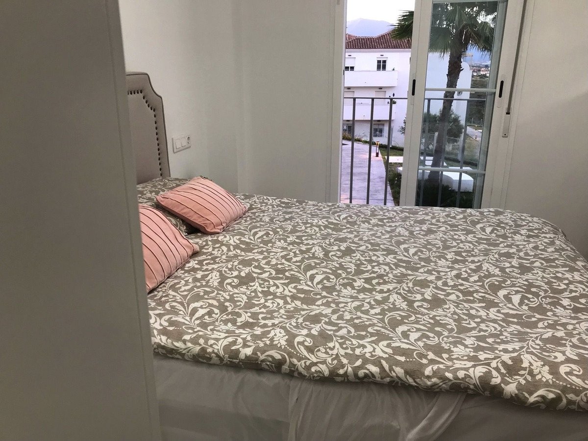 3 Bed Middle Floor Apartment in Punta Chullera