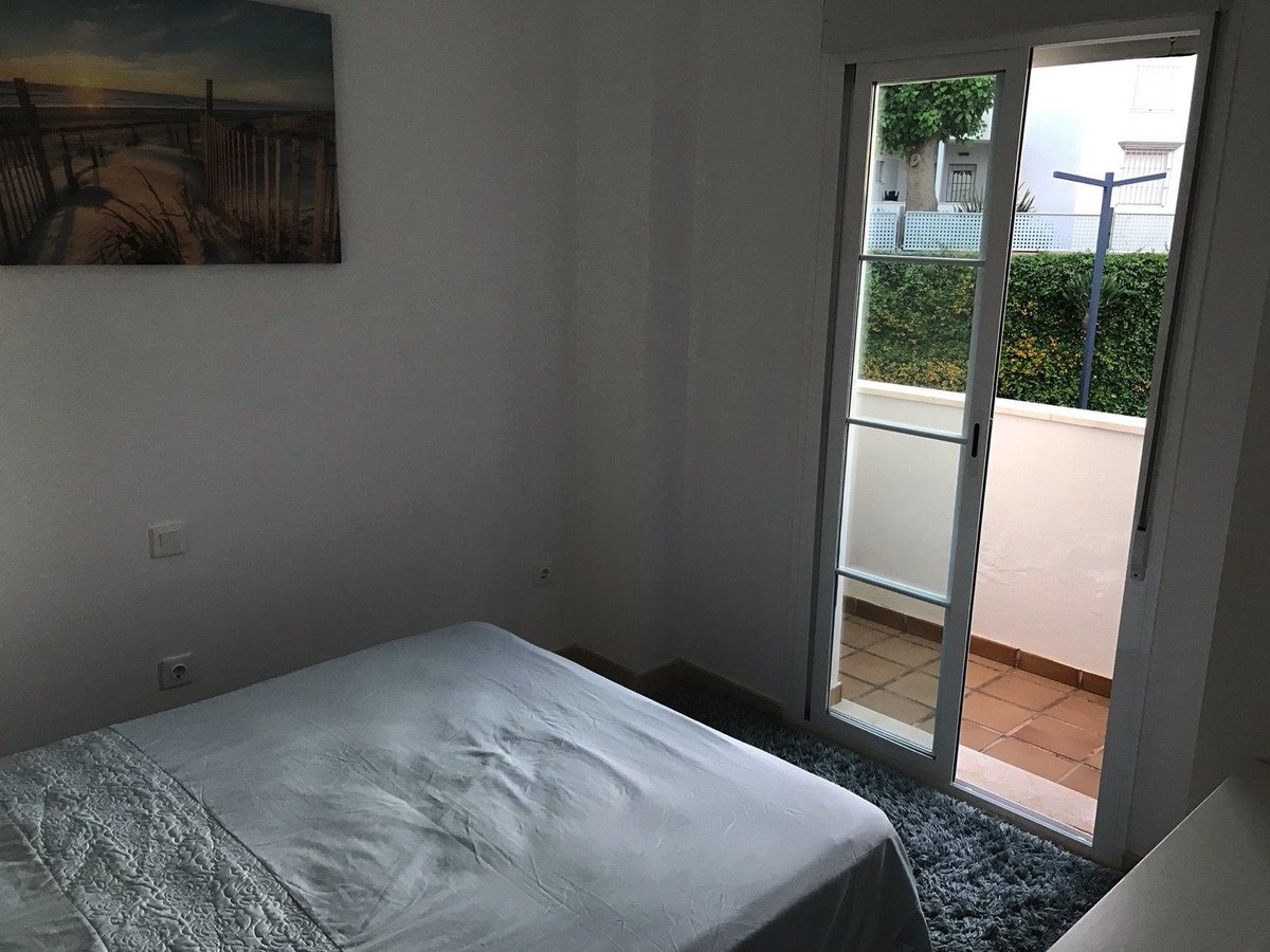 3 Bed Middle Floor Apartment in Punta Chullera