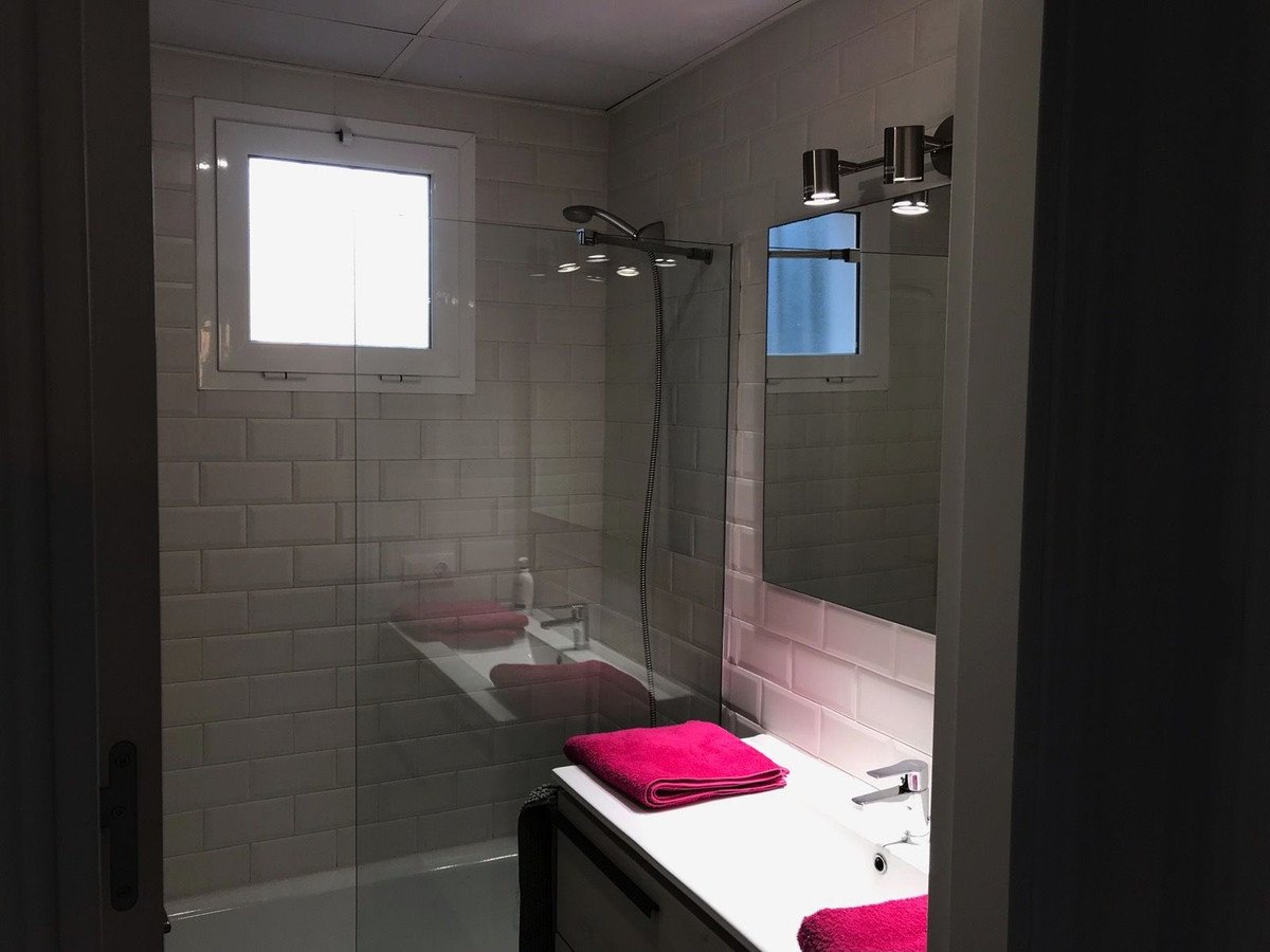 3 Bed Middle Floor Apartment in Punta Chullera