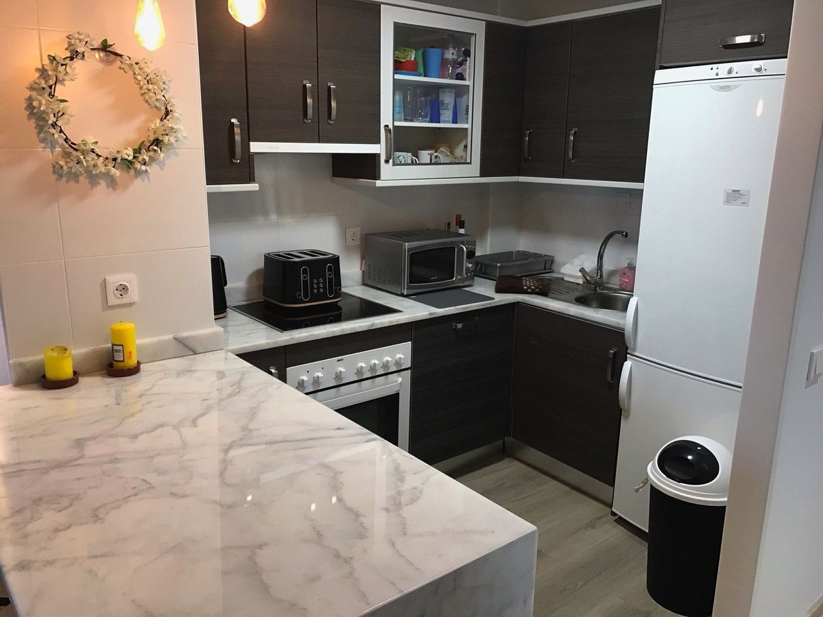 3 Bed Middle Floor Apartment in Punta Chullera