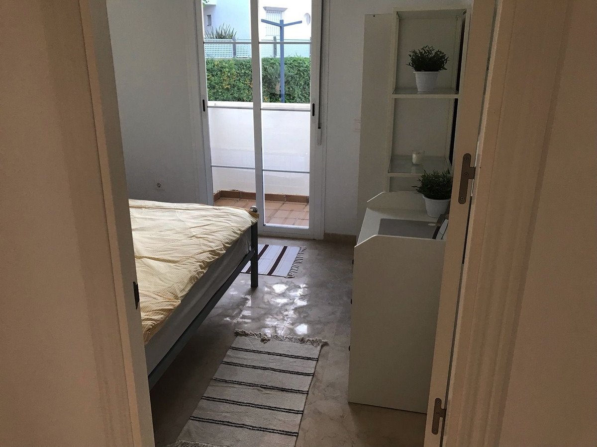 3 Bed Middle Floor Apartment in Punta Chullera