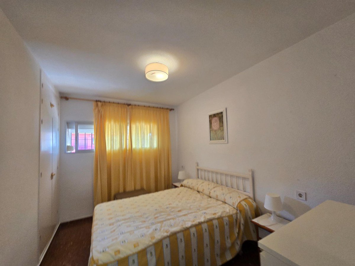 2 Bed Middle Floor Apartment in Benalmadena
