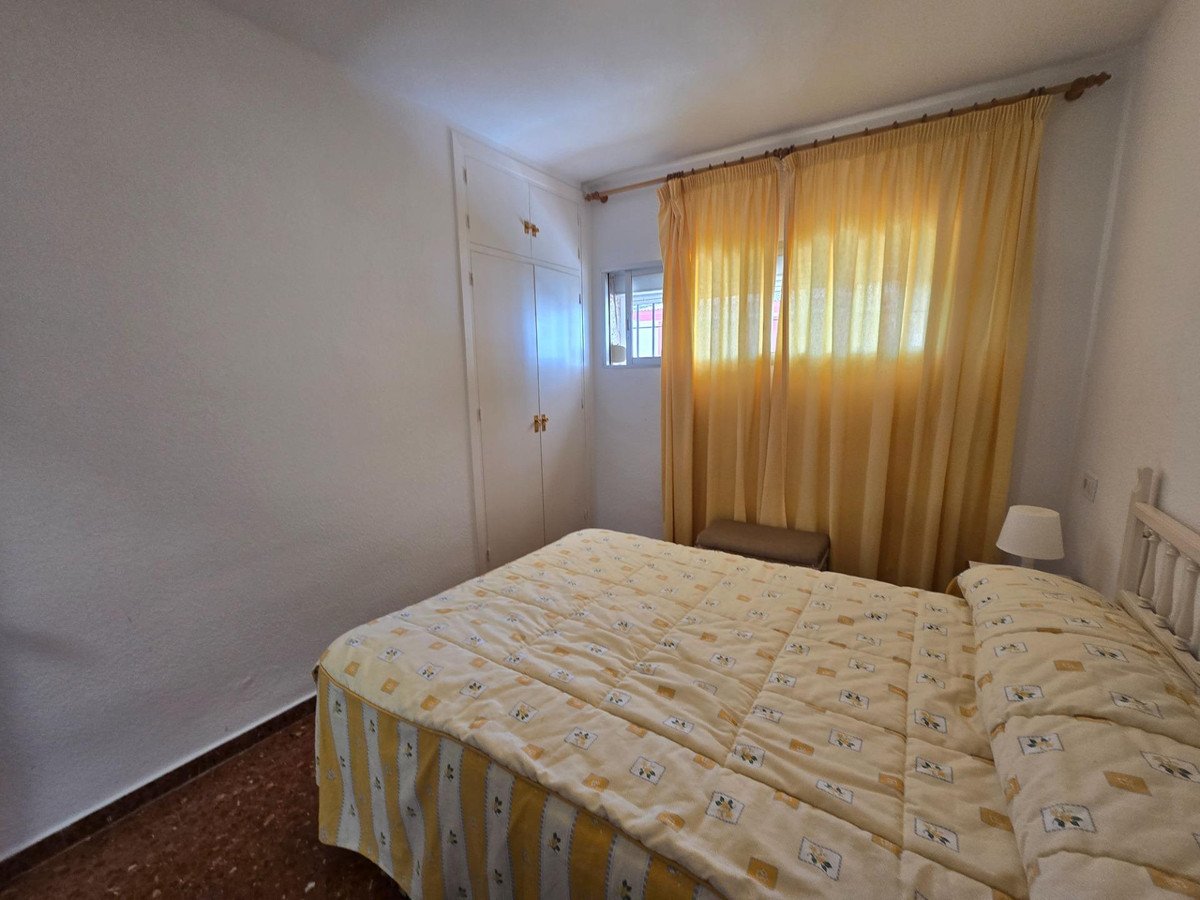 2 Bed Middle Floor Apartment in Benalmadena