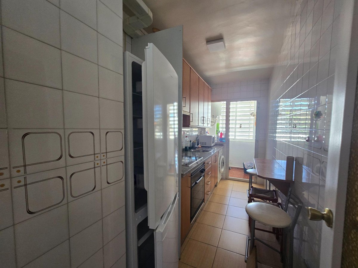 2 Bed Middle Floor Apartment in Benalmadena