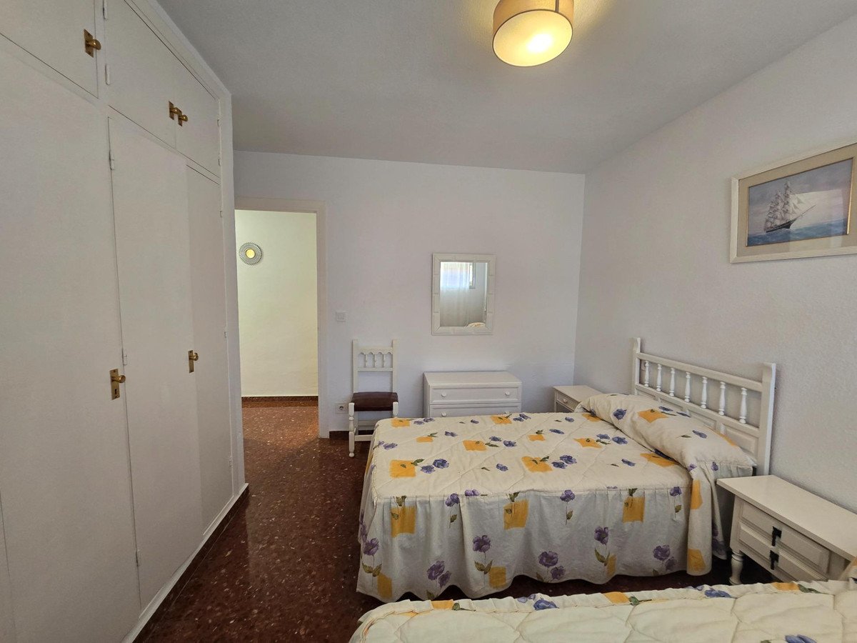 2 Bed Middle Floor Apartment in Benalmadena
