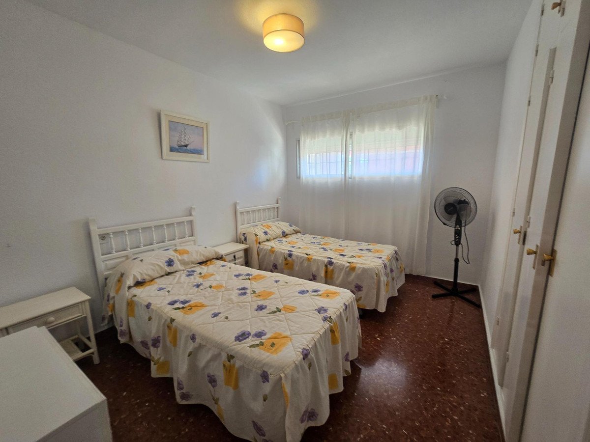 2 Bed Middle Floor Apartment in Benalmadena