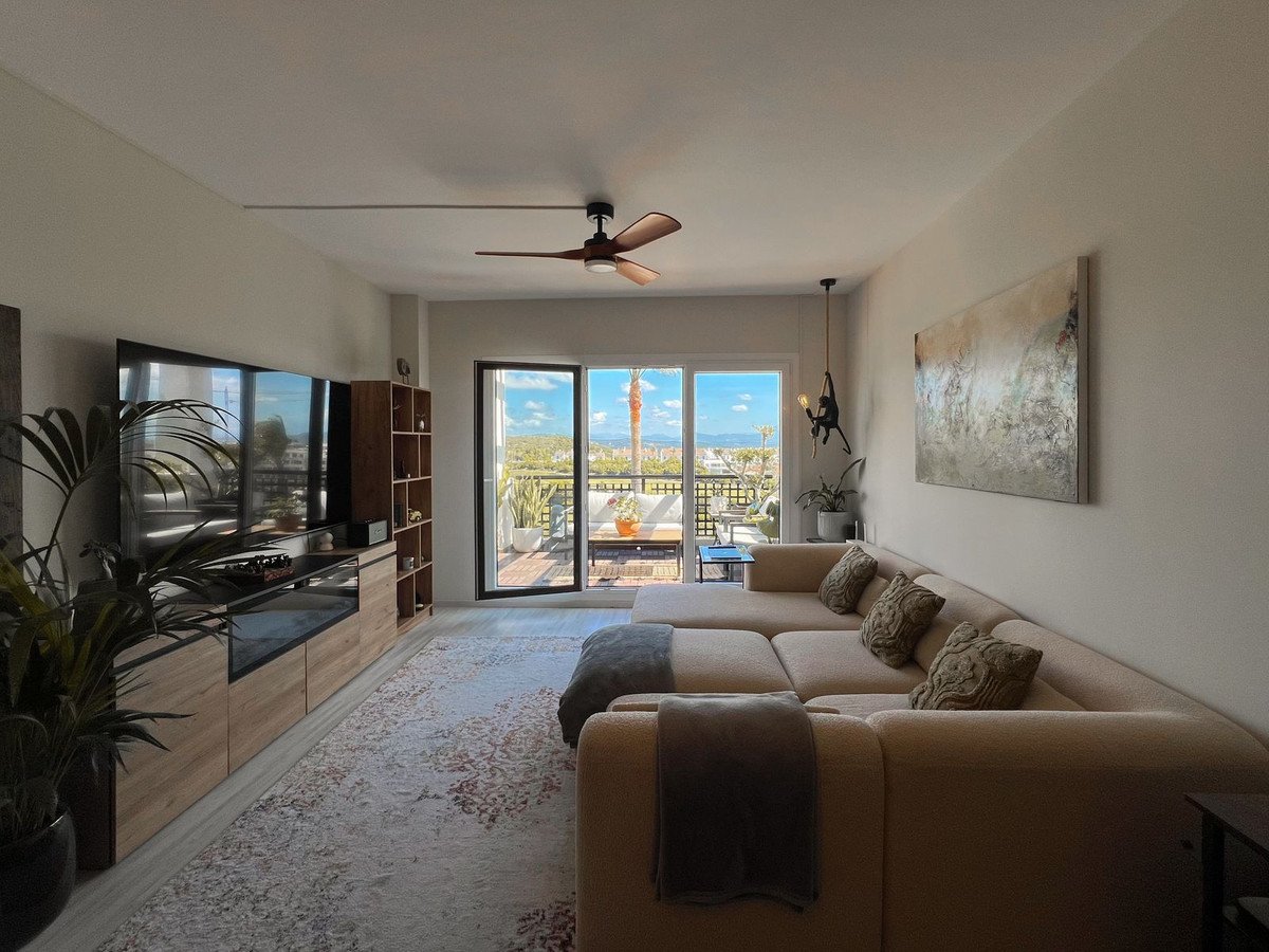 2 Bed Middle Floor Apartment in La Alcaidesa