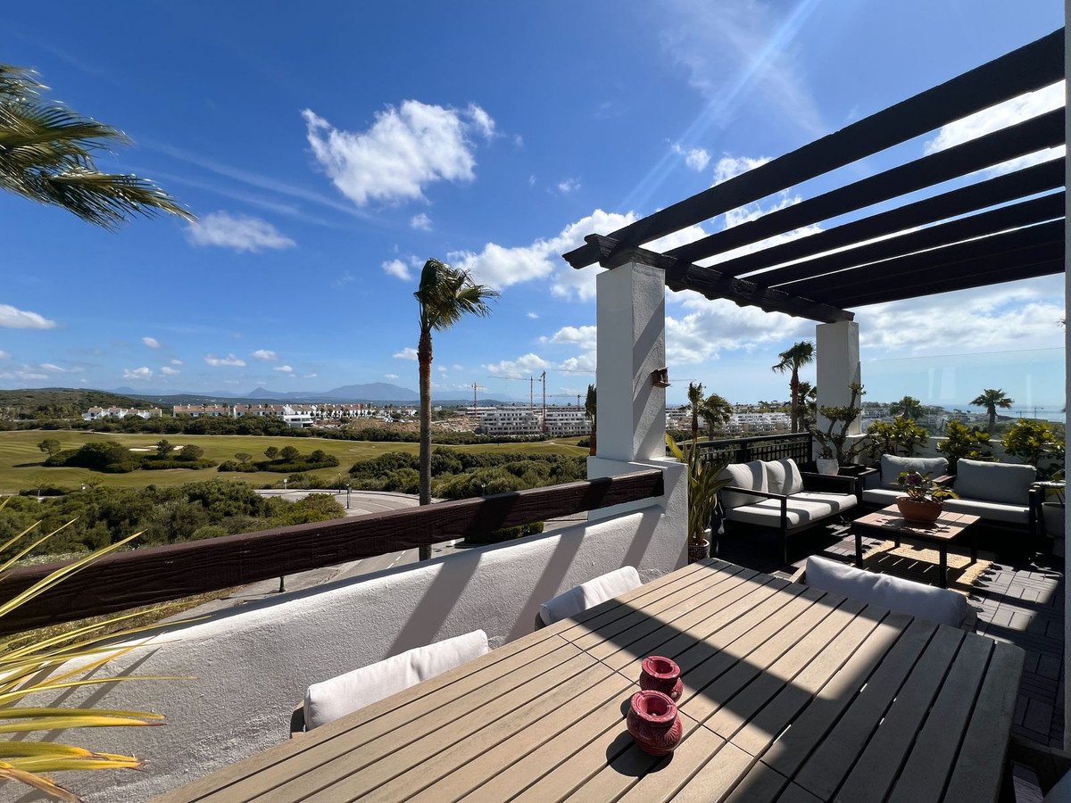 2 Bed Middle Floor Apartment in La Alcaidesa