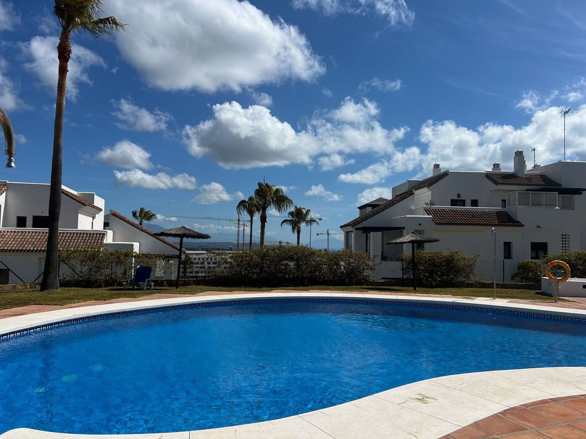 2 Bed Middle Floor Apartment in La Alcaidesa