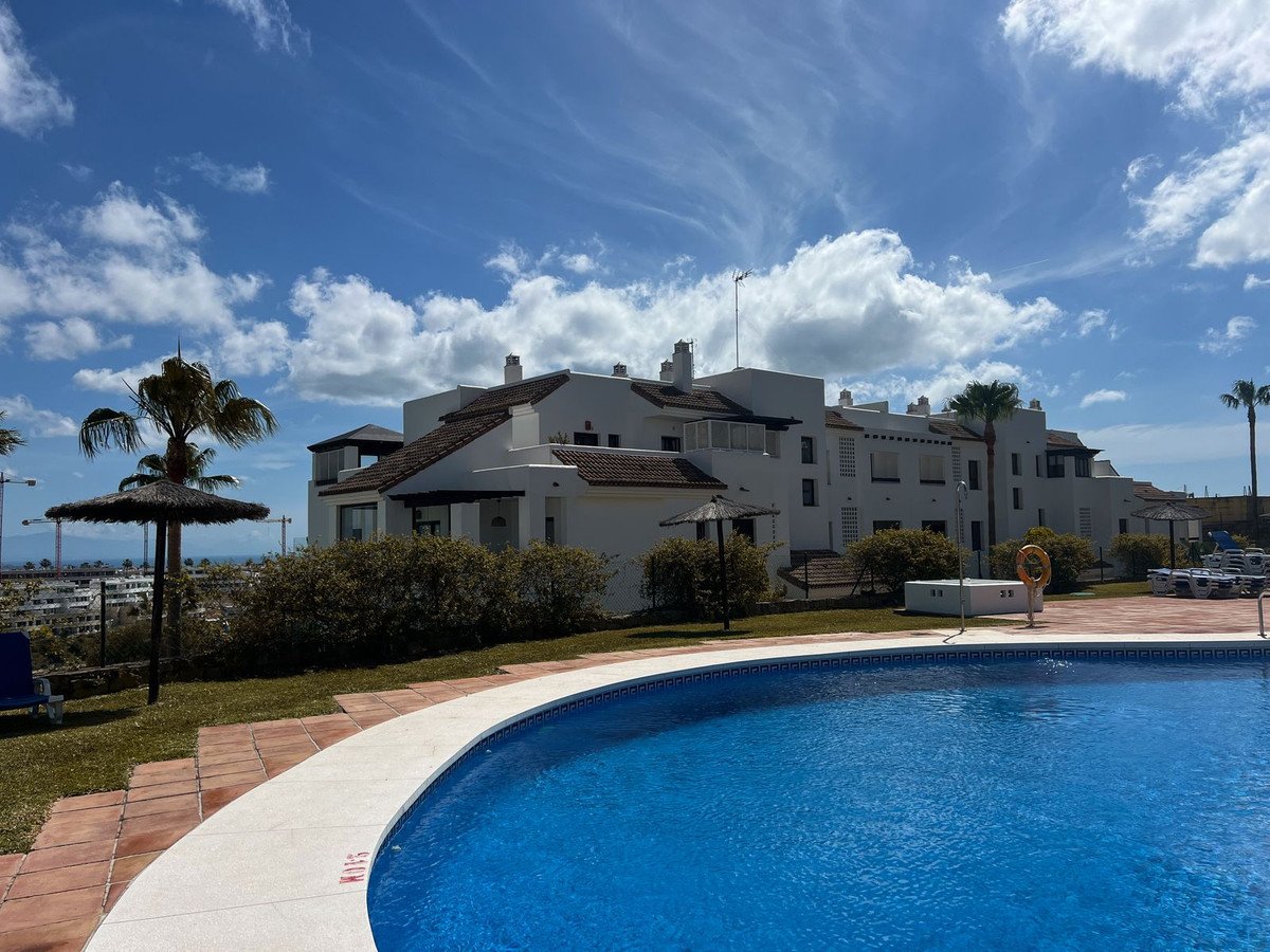 2 Bed Middle Floor Apartment in La Alcaidesa