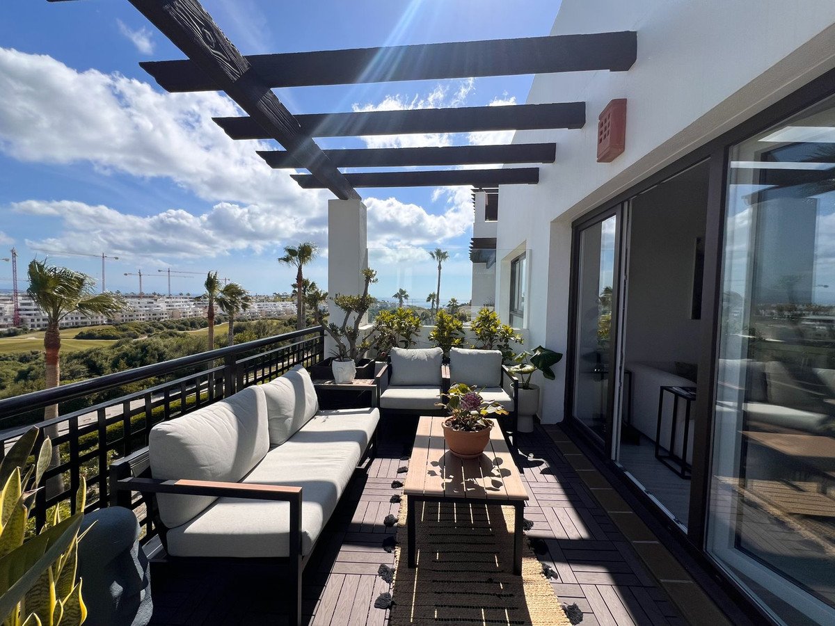 2 Bed Middle Floor Apartment in La Alcaidesa