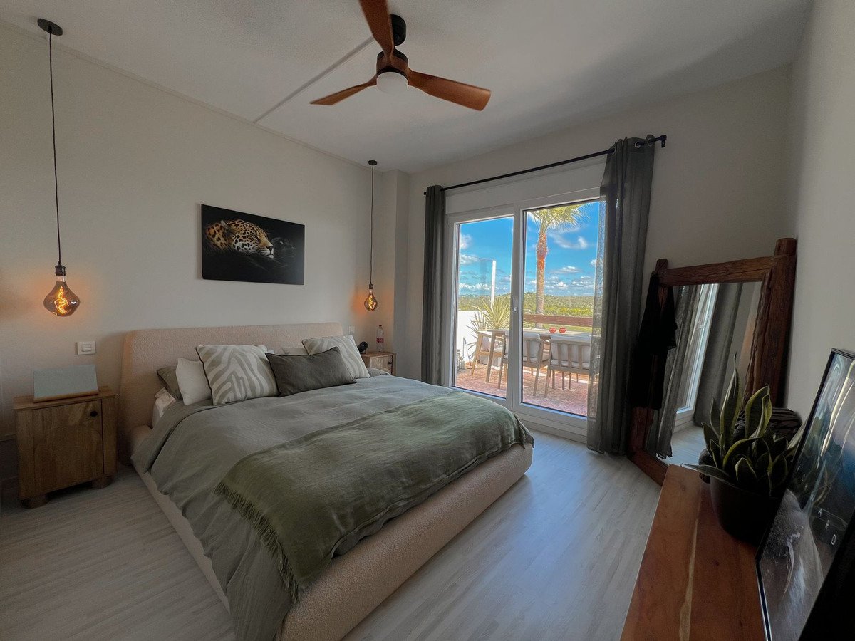2 Bed Middle Floor Apartment in La Alcaidesa