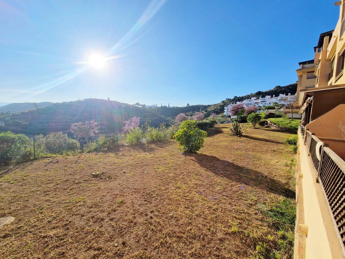 2 Bed Middle Floor Apartment in Rincón de la Victoria