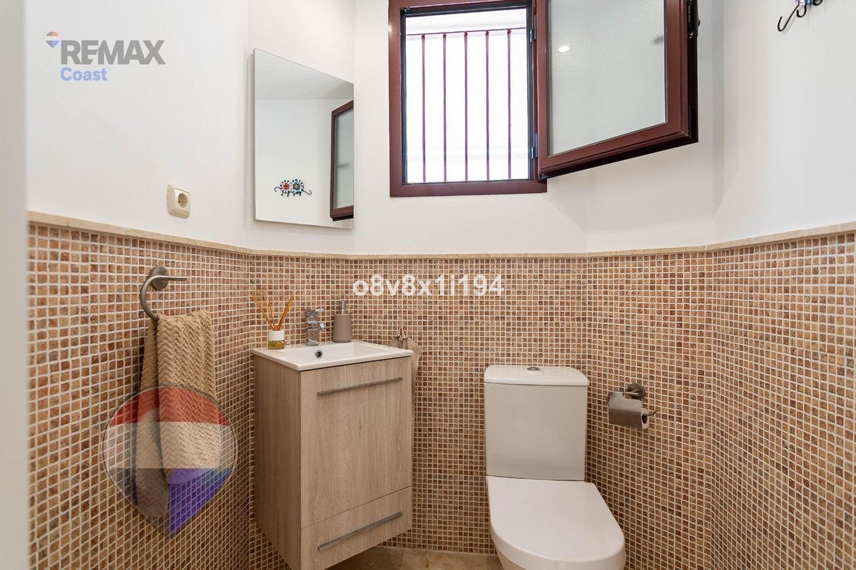 4 Bed Semi-Detached House in Casares