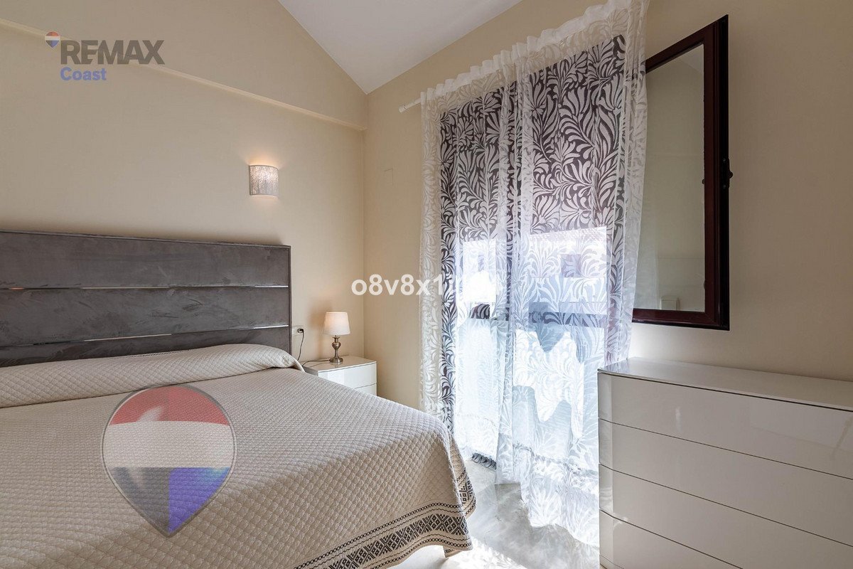 4 Bed Semi-Detached House in Casares