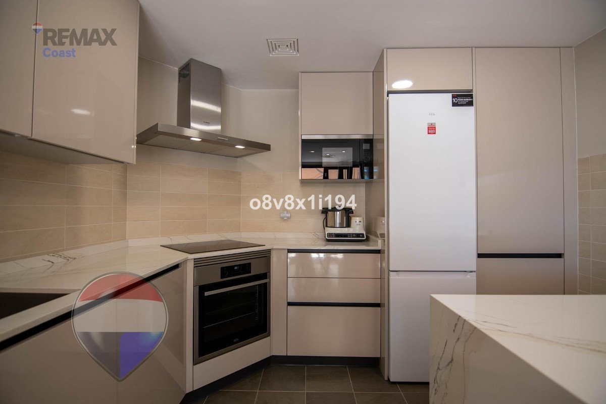 4 Bed Semi-Detached House in Casares