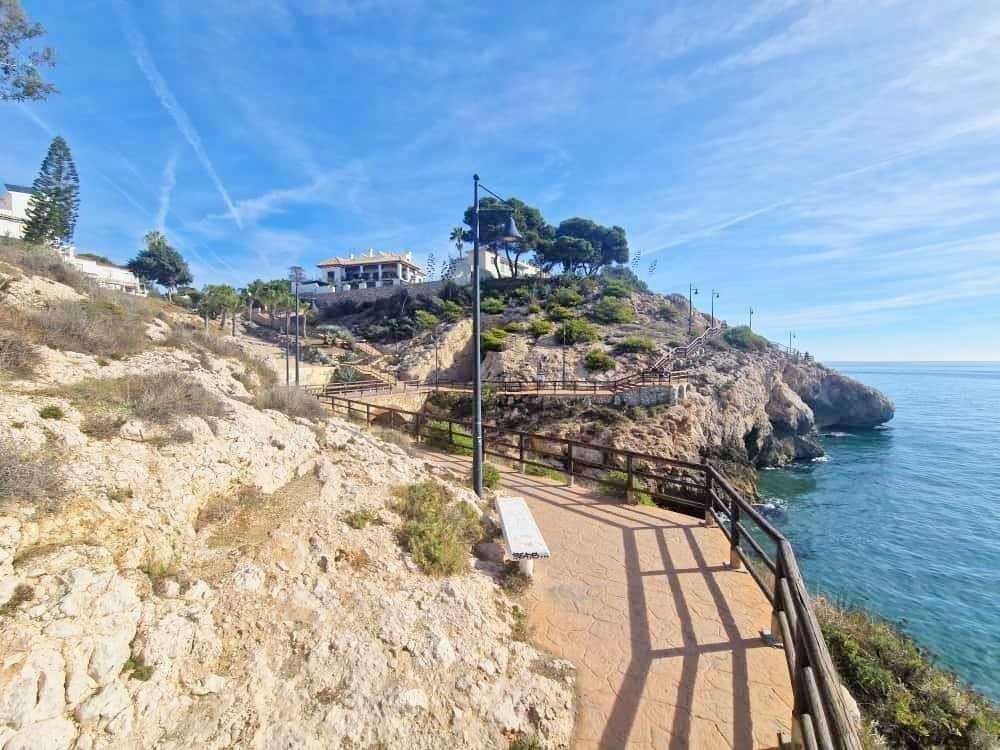 3 Bed Middle Floor Apartment in Rincón de la Victoria