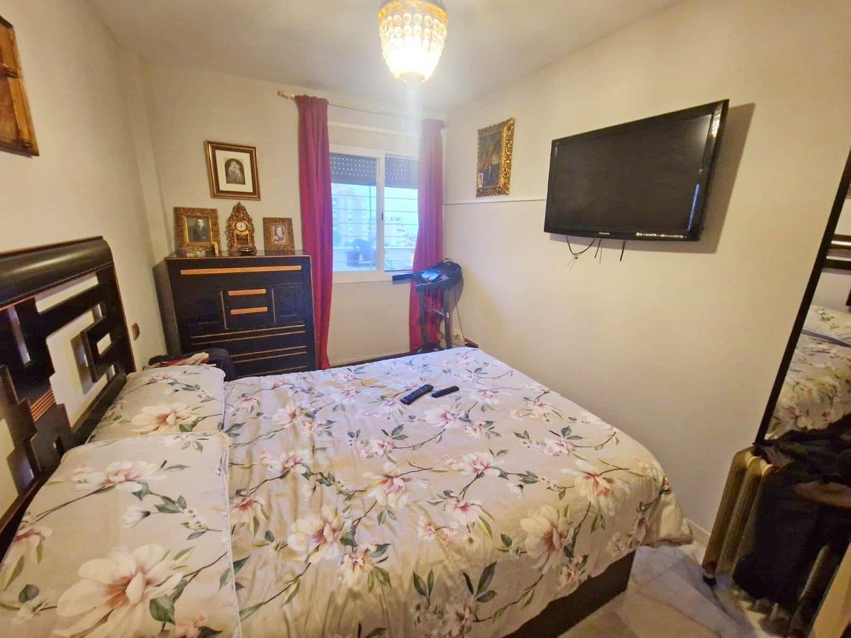 3 Bed Middle Floor Apartment in Rincón de la Victoria