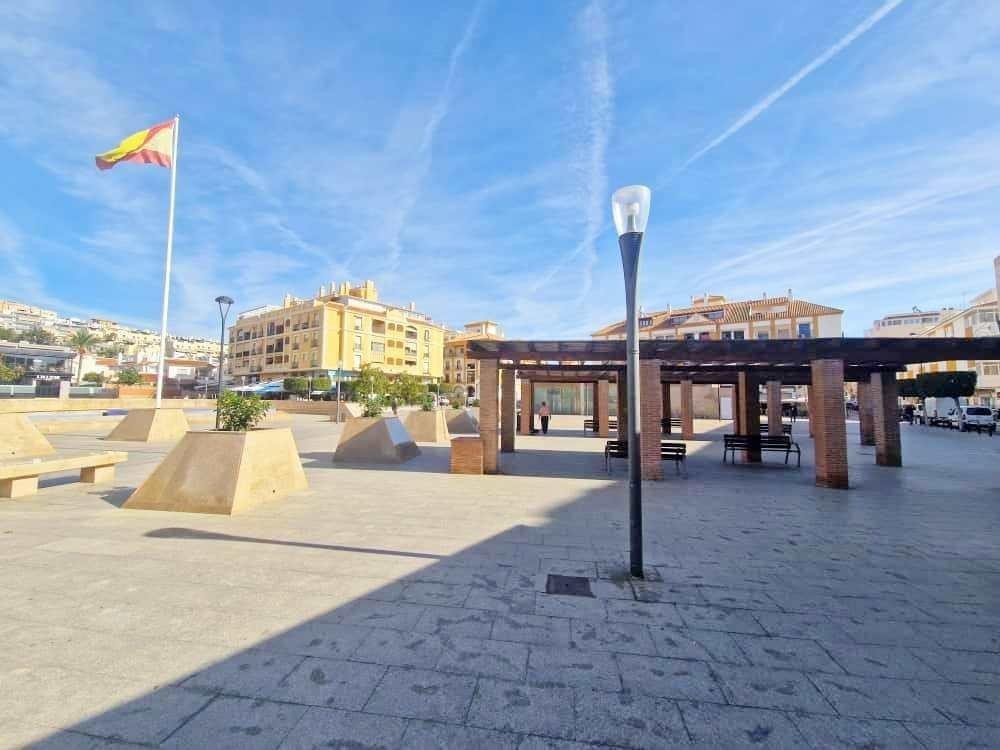 3 Bed Middle Floor Apartment in Rincón de la Victoria