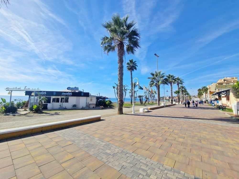 3 Bed Middle Floor Apartment in Rincón de la Victoria