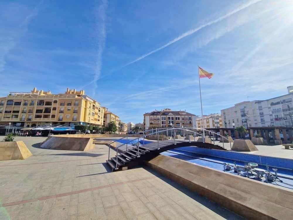 3 Bed Middle Floor Apartment in Rincón de la Victoria