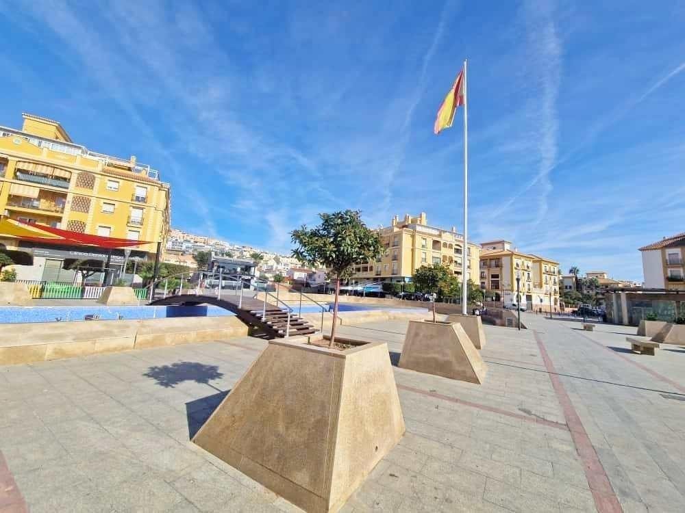 3 Bed Middle Floor Apartment in Rincón de la Victoria