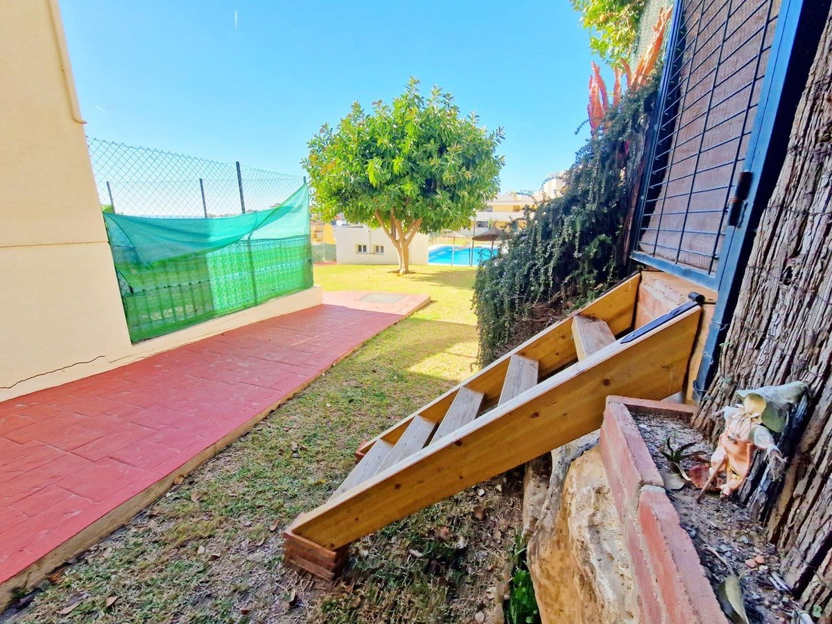 3 Bed Middle Floor Apartment in Rincón de la Victoria