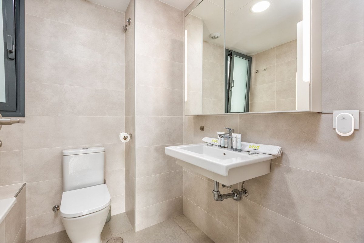 2 Bed Middle Floor Apartment in Higueron