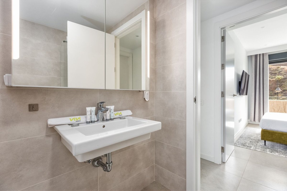 2 Bed Middle Floor Apartment in Higueron