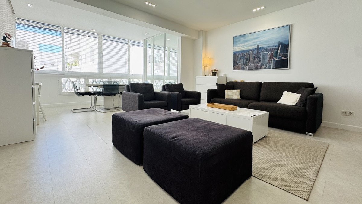 2 Bed Middle Floor Apartment in Puerto Banús