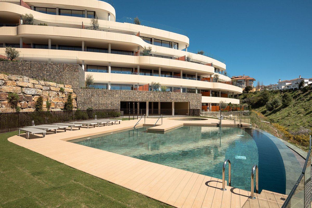 2 Bed Ground Floor Apartment in Fuengirola