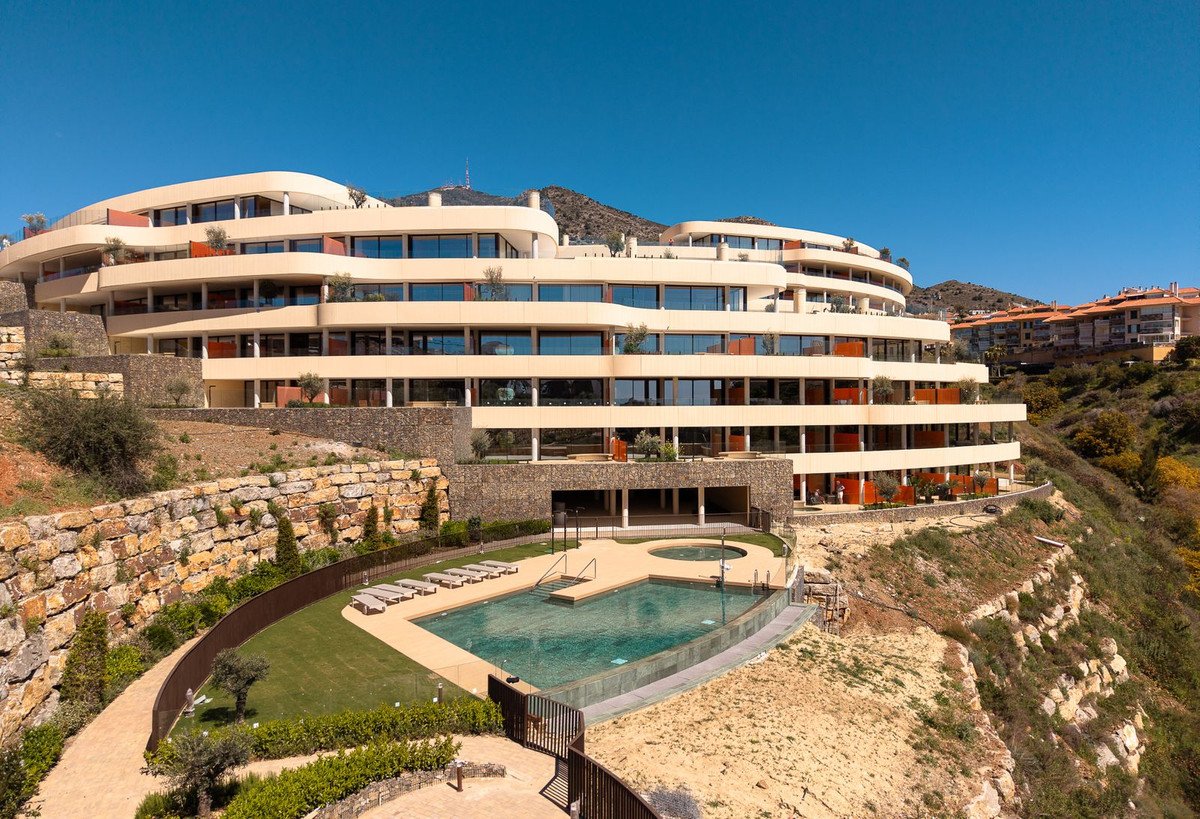 2 Bed Ground Floor Apartment in Fuengirola