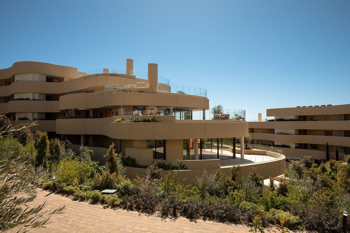 2 Bed Ground Floor Apartment in Fuengirola