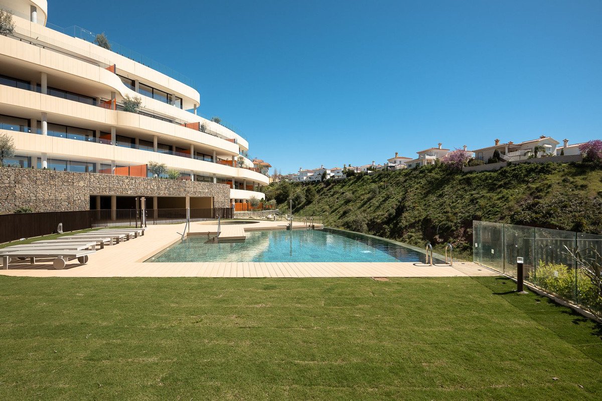2 Bed Ground Floor Apartment in Fuengirola